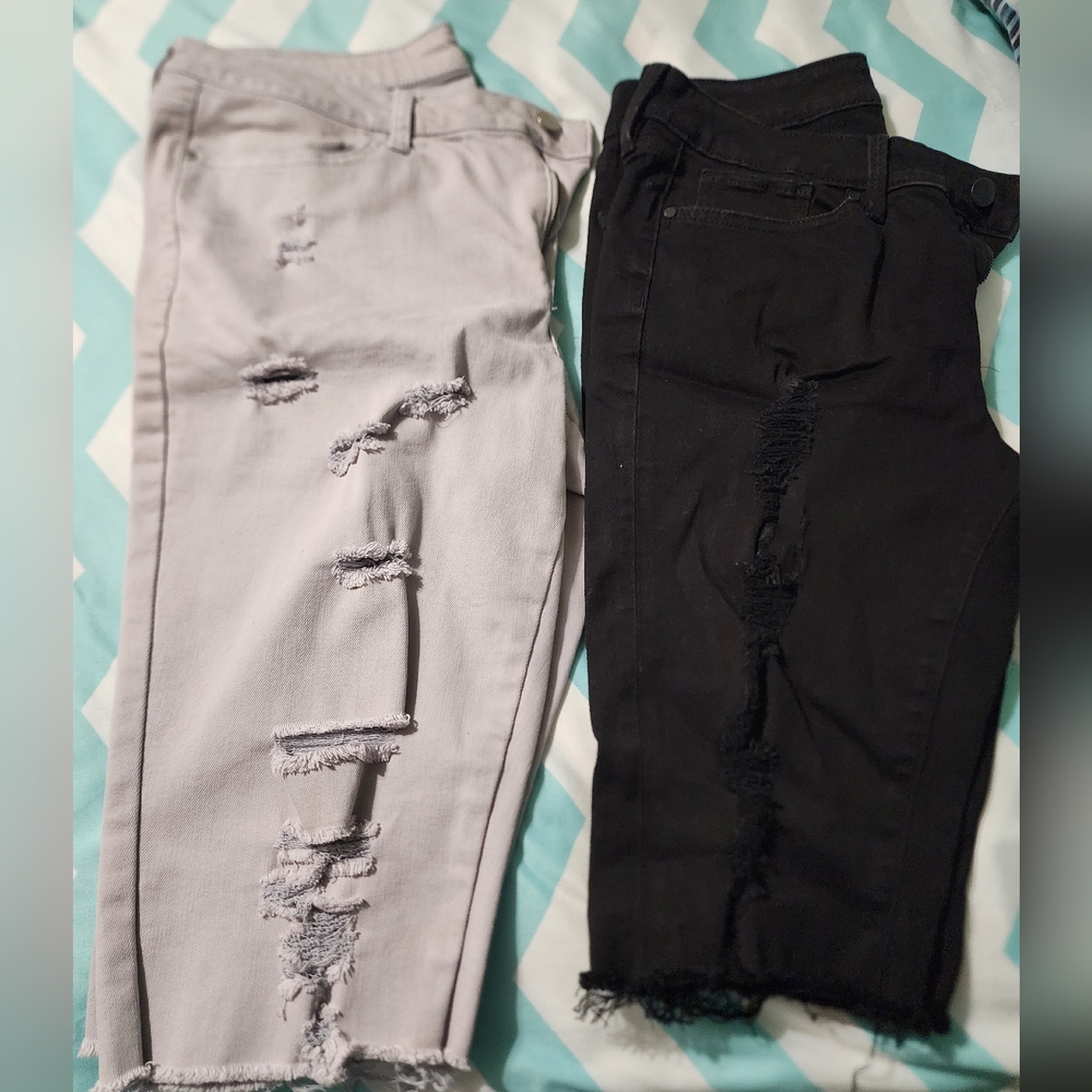 Ana's Classic Black and Gray Women's Jeans cut offs, like new,  12 gray 10 blk